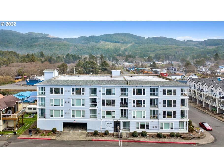 Rockaway Oceanview Condo,Steps To The Beach & Downtown,W&D, Wifi Rockaway Beach Buitenkant foto